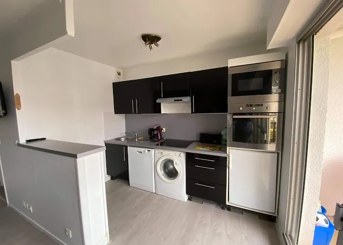 Cabourg Centre, Appartement Pour 4 Personnes A 100M De La Mer